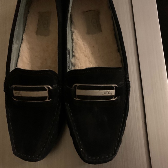 UGG  Black Suede Loafers size 9 - Picture 1 of 4